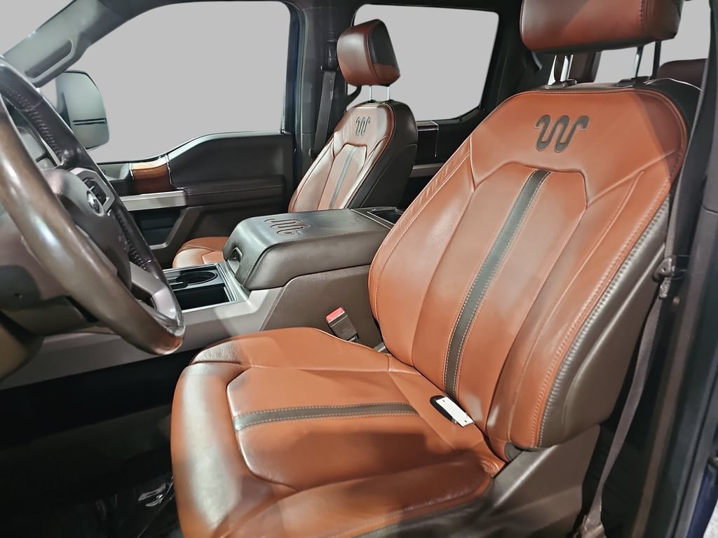 Used 2019 Blue Ford King Ranch image 18