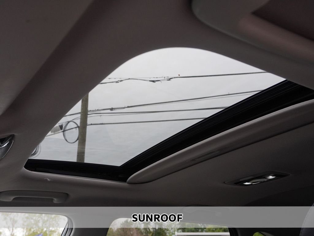 Used 2024 Gray Kia EX image 3