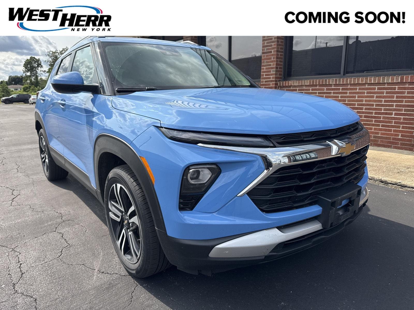 Used 2024 Fountain Blue Chevrolet LT image 1