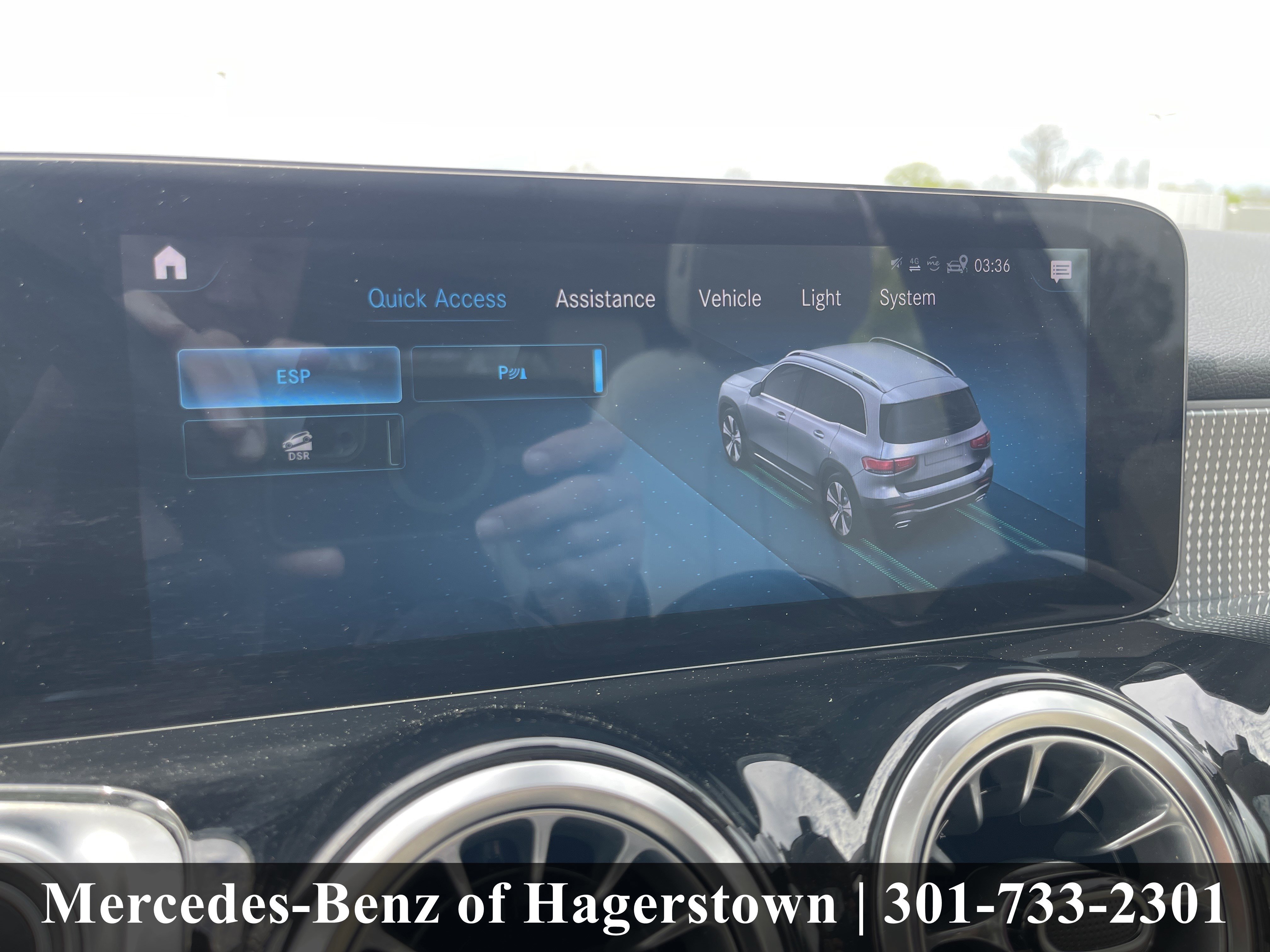 Certified Used 2022 Mountain Grey Metallic Mercedes-Benz GLB 250 4MATIC® SUV image 10