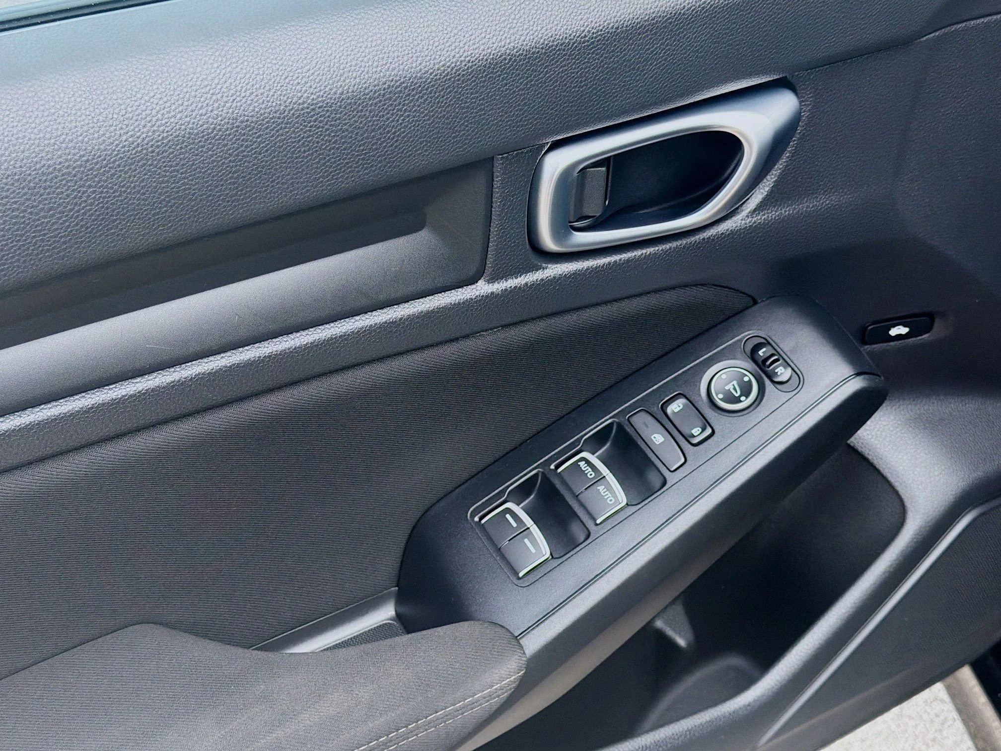 2022 Honda Civic Sport - Photo 16