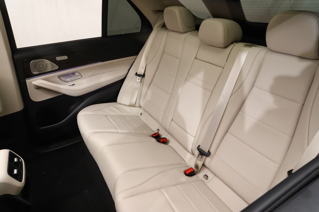 New 2026 Polar White Mercedes-Benz GLE 450 image 11