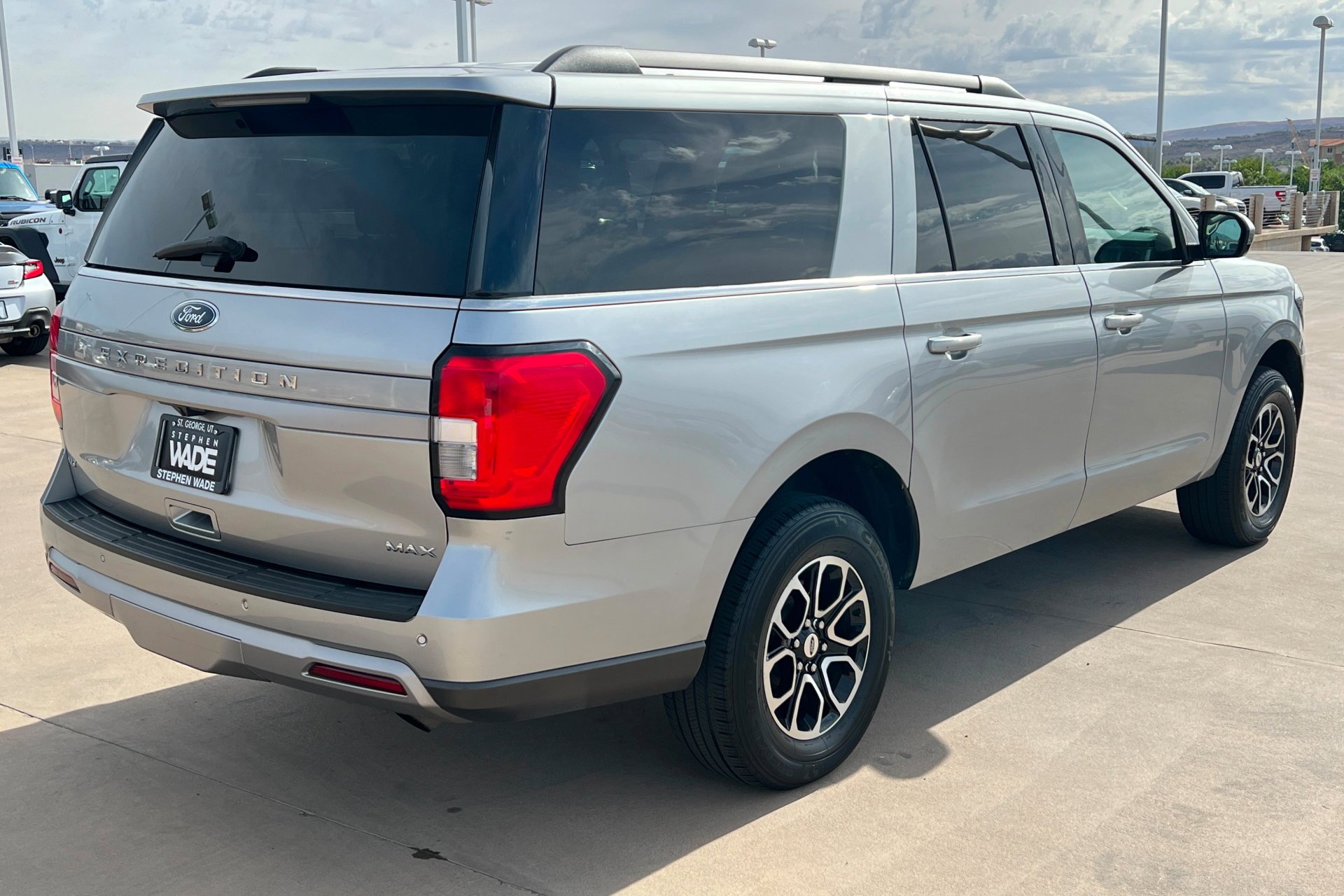Used 2022 Silver Ford XLT image 6