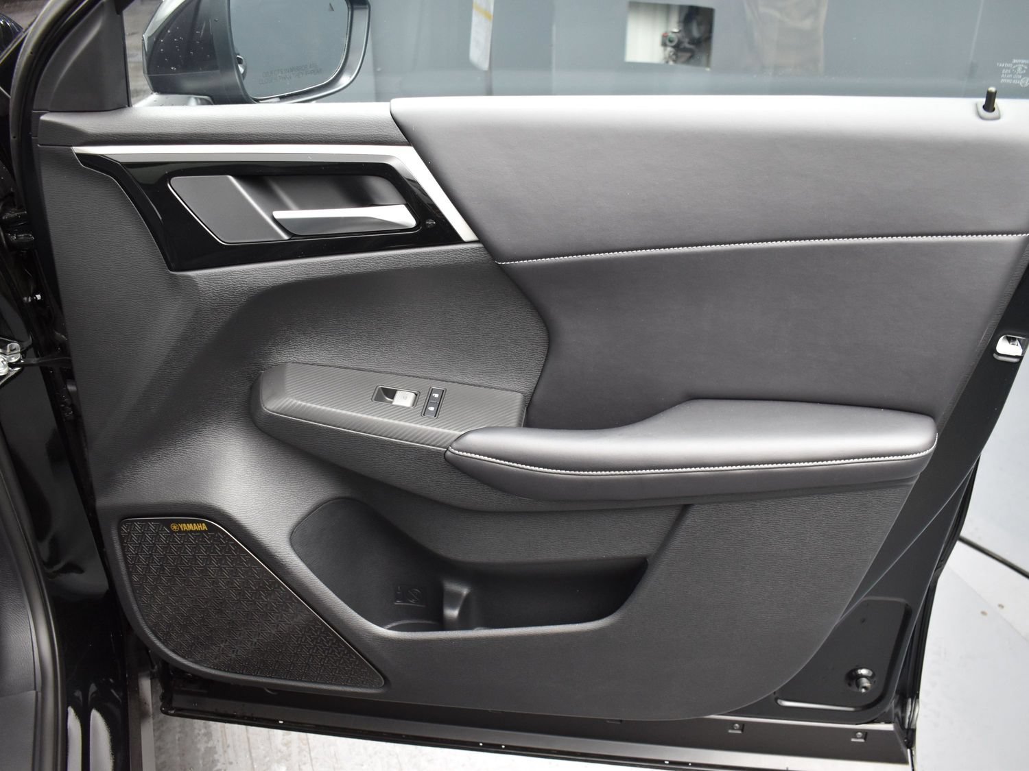 New 2026 Black Mitsubishi SE 1.5T 2WD image 6