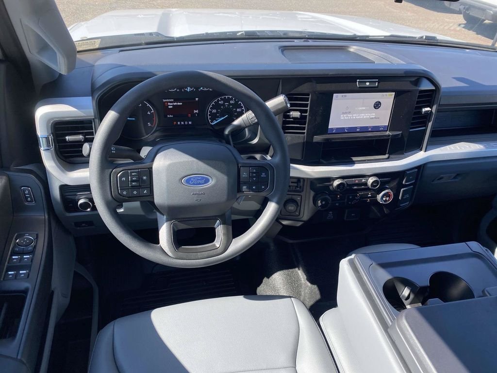 New 2026 Oxford White Ford F-350® XL image 10