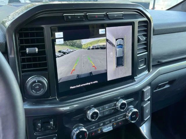 Certified Used 2023 Oxford White Ford XLT image 34