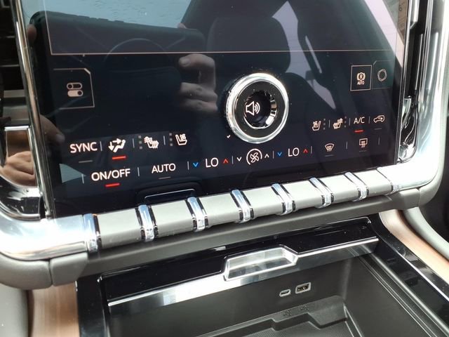 2026 GMC Yukon XL Denali - Photo 19