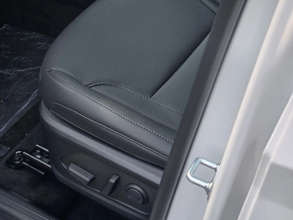New 2026 White Pearl Hyundai SEL Premium image 22
