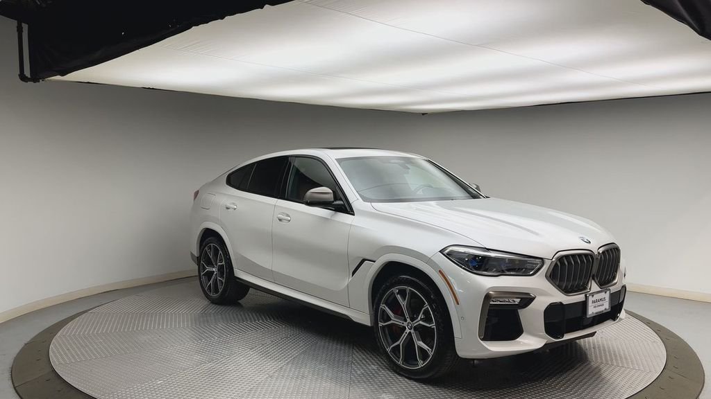Used 2021 White Metallic BMW M50i image 8