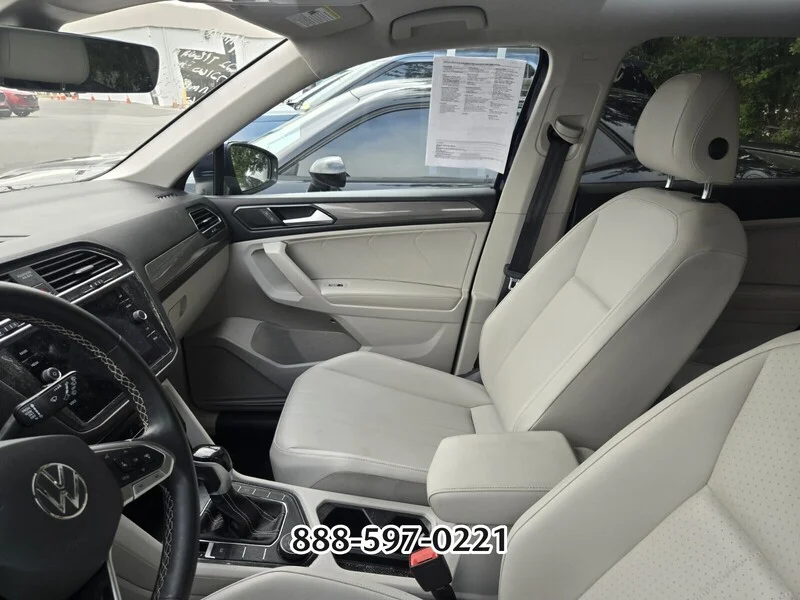 Used 2022 Platinum Gray Metallic Volkswagen 2.0T SE image 2