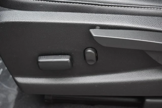 Used 2019 Gray GMC SLT image 25