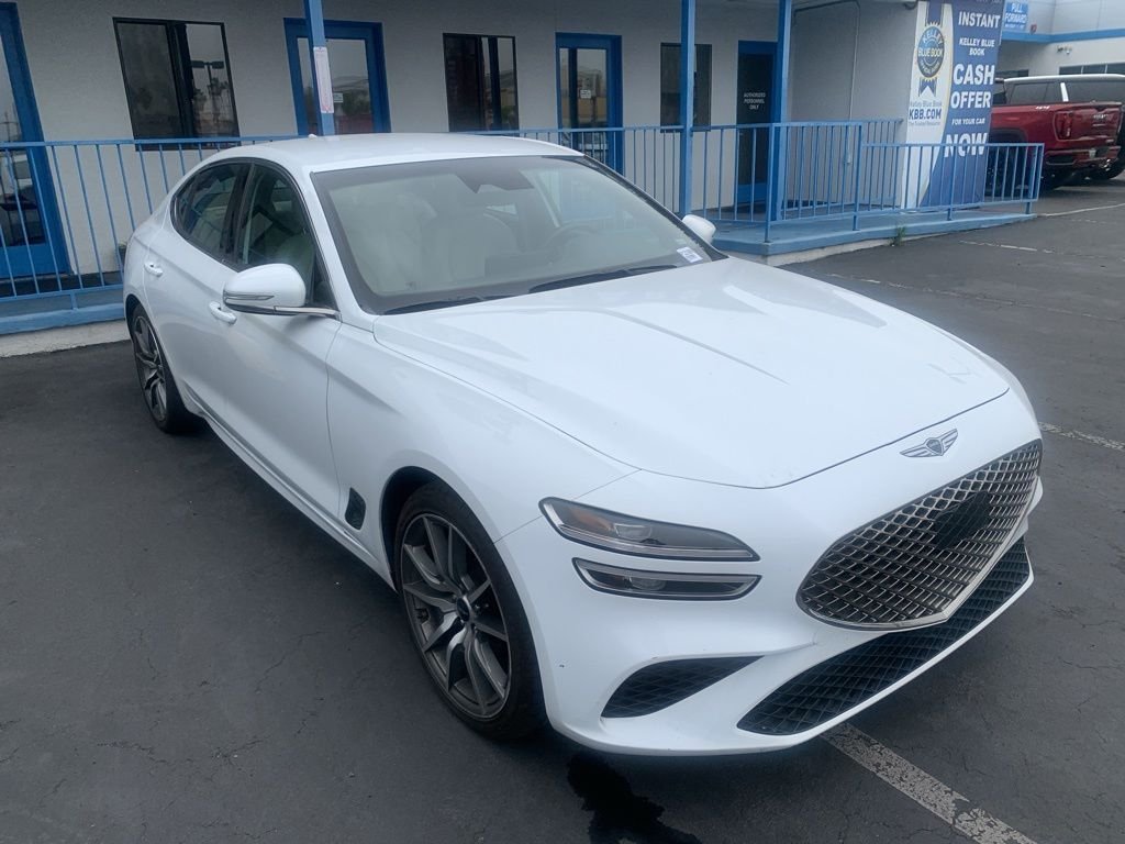 Used 2025 White Genesis 2.5T image 4