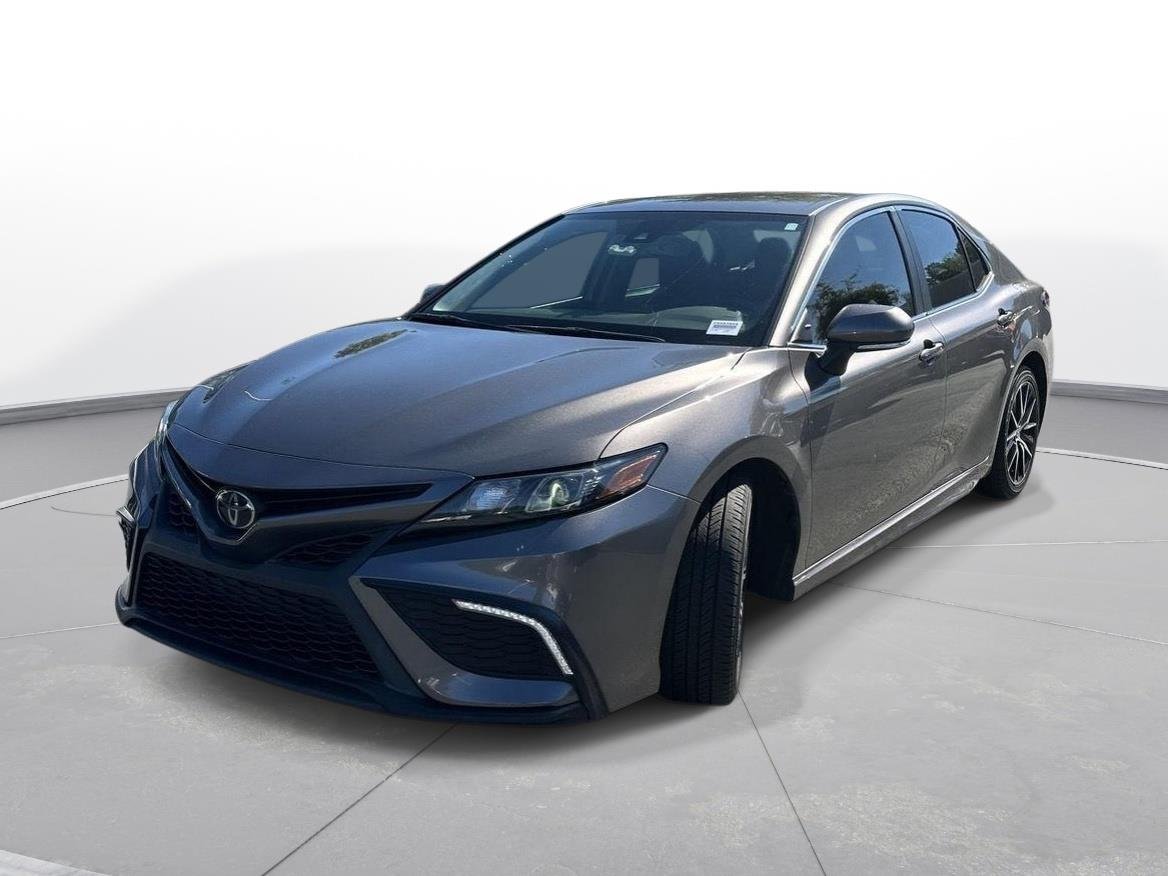 Used 2022 Predawn Gray Mica Toyota SE image 2