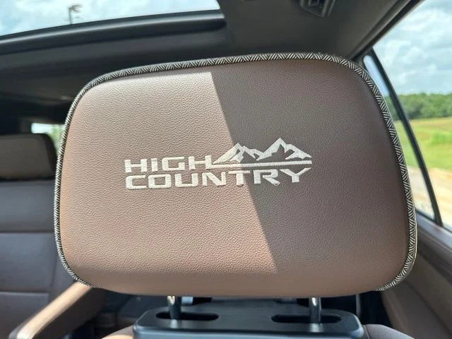 Used 2021 White Chevrolet High Country image 10