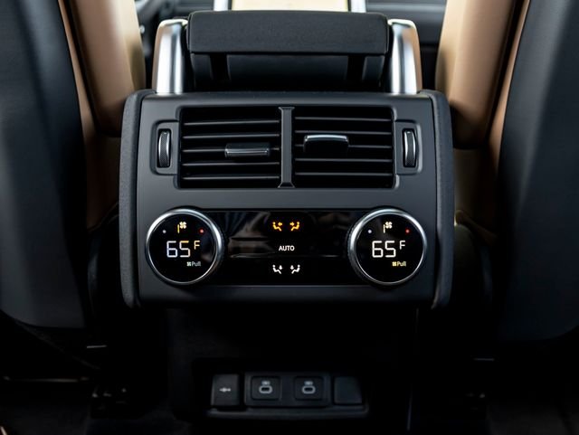 New 2026 Charente Grey Land Rover Dynamic SE image 25