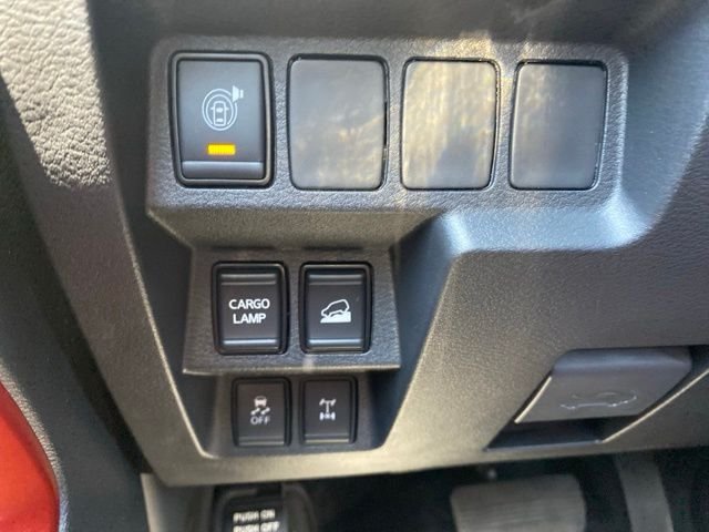 Used 2024 White Nissan PRO-4X image 21