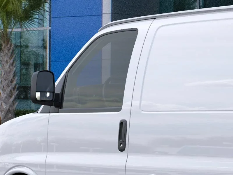 New 2026 Summit White Chevrolet WT image 12