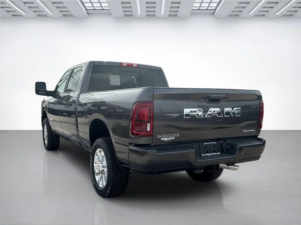 New 2026 Granite Crystal Metallic Clear-Coat Exterior Paint RAM Laramie image 5