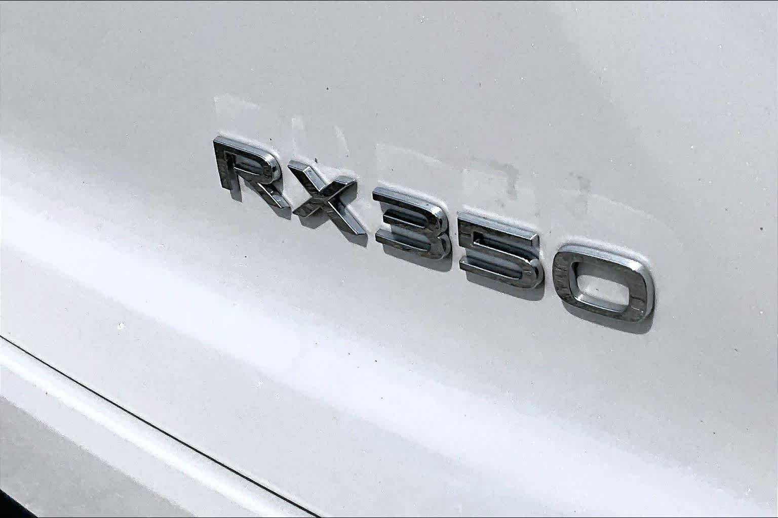 Used 2023 Eminent White Pearl Lexus Premium image 10