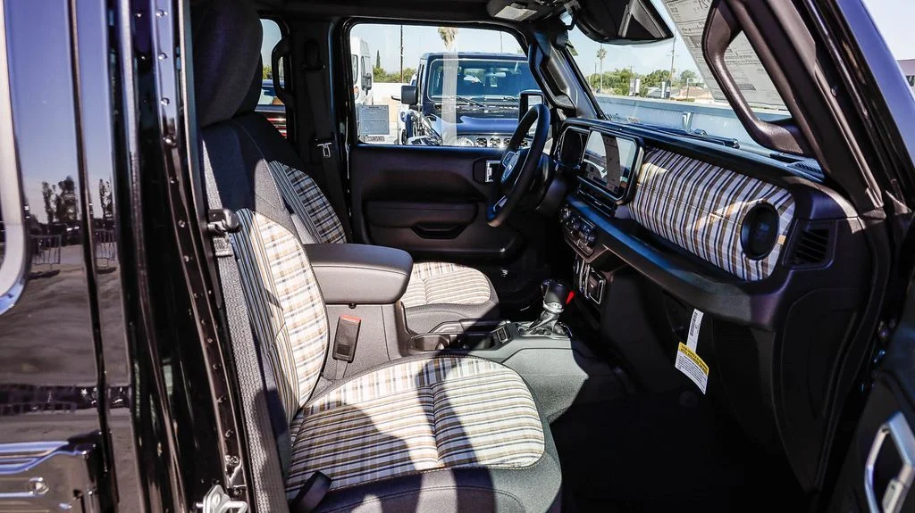 New 2026 Black Jeep 85th Anniversary Edition image 21