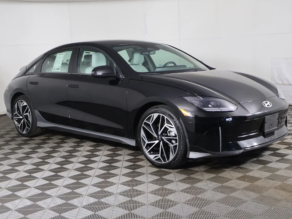 Used 2024 Hyundai IONIQ 6 SEL with VIN KMHM34AA7RA074171 for sale in Bedford, OH