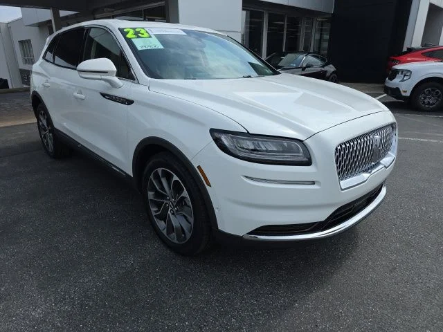 2023 Lincoln Nautilus Reserve AWD's photo