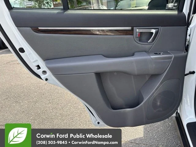 Used 2012 Frost White Pearl Hyundai  image 26
