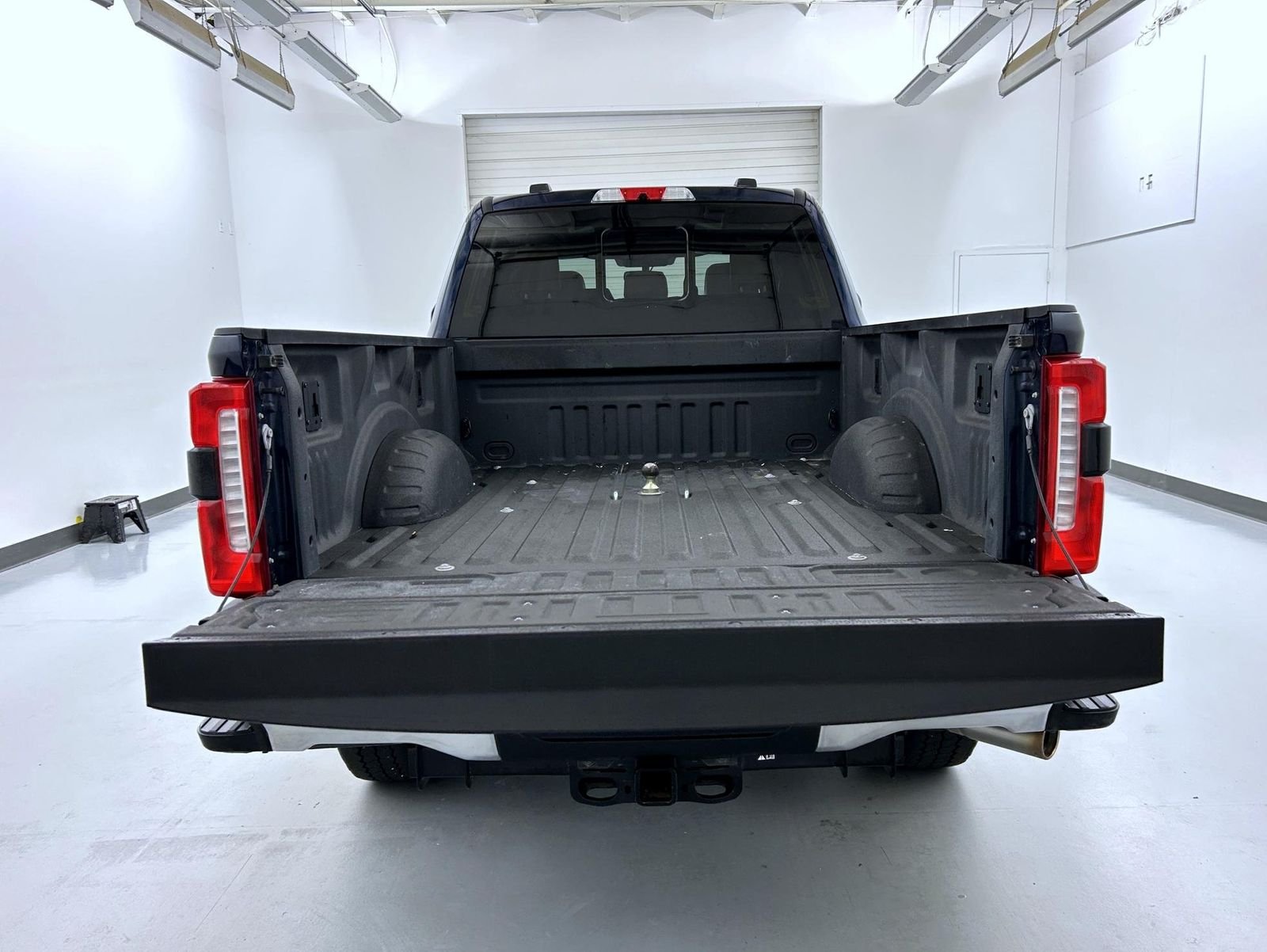 Used 2023 Blue Ford Lariat image 22