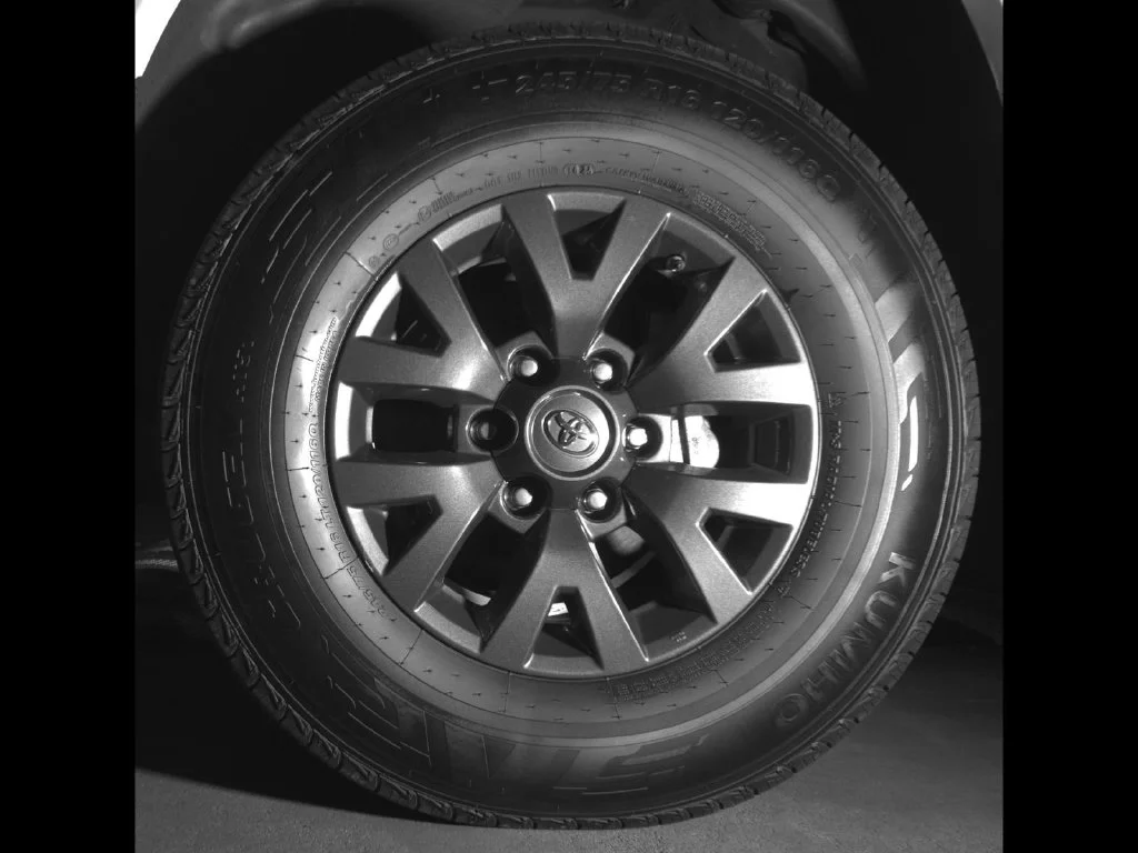 Used 2021 White Toyota SR5 image 9