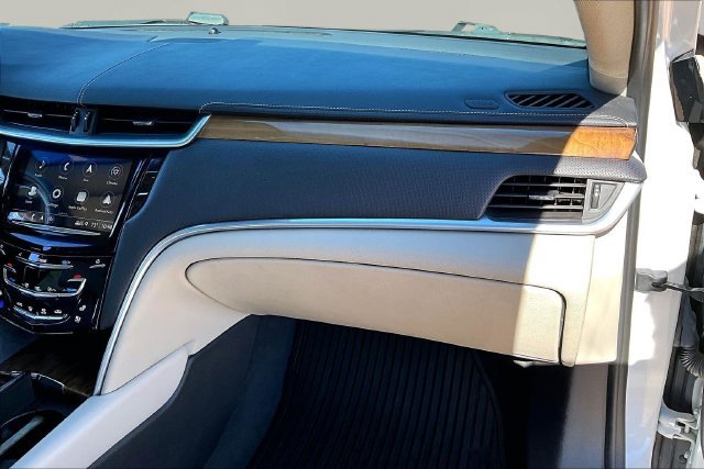 Used 2018 White Cadillac Luxury image 15