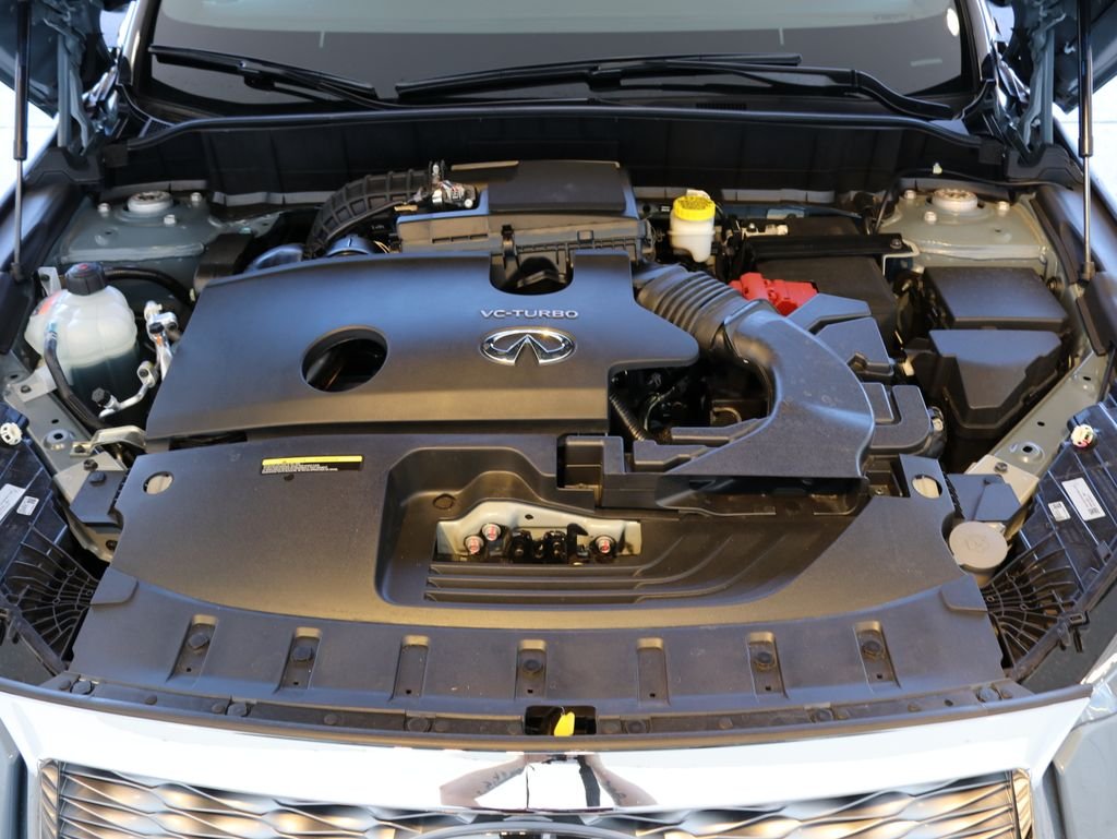 Certified Used 2025 Gray INFINITI LUXE image 39