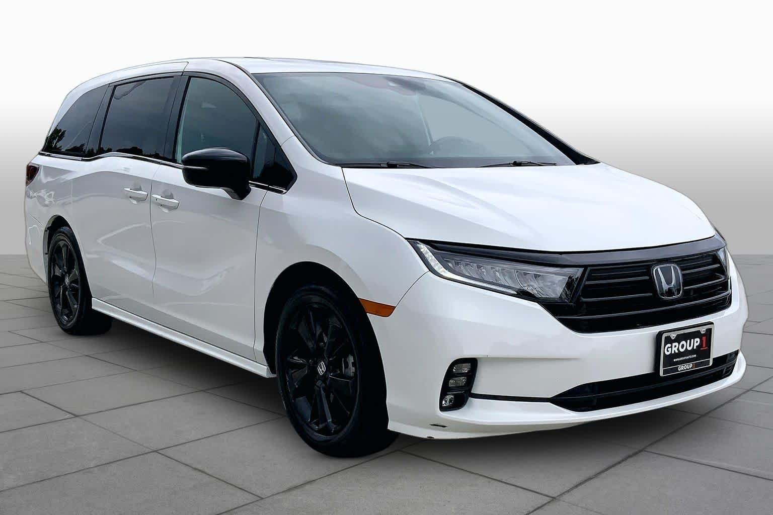 Used 2024 Platinum White Pearl Honda Sport image 3
