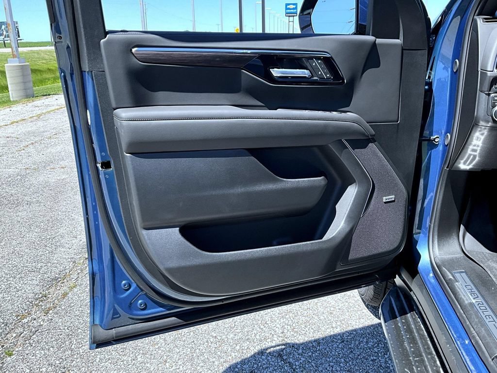 2026 Chevrolet Tahoe LT - Photo 9