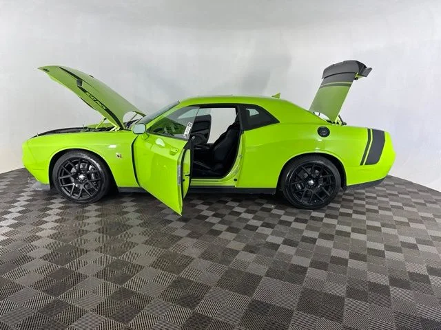 Used 2015 Beige Dodge R/T Scat Pack image 11