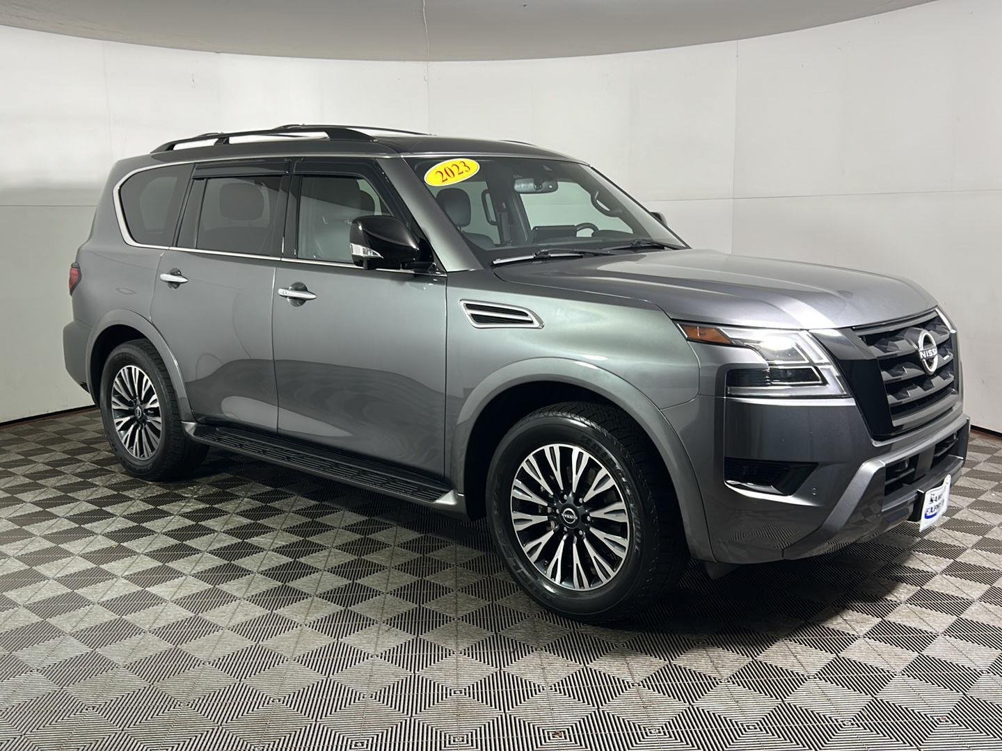 Used 2023 Gun Metallic Nissan SL image 5