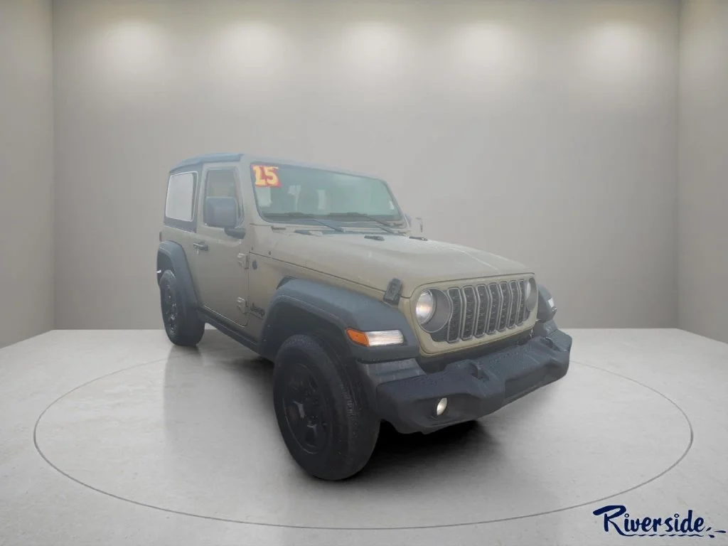 Used 2025 Green Jeep Sport image 1