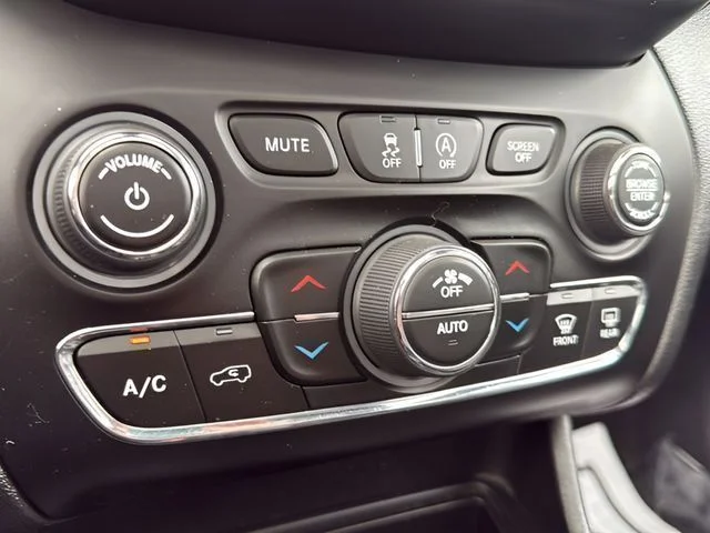 2022 Jeep Cherokee Limited - Photo 29