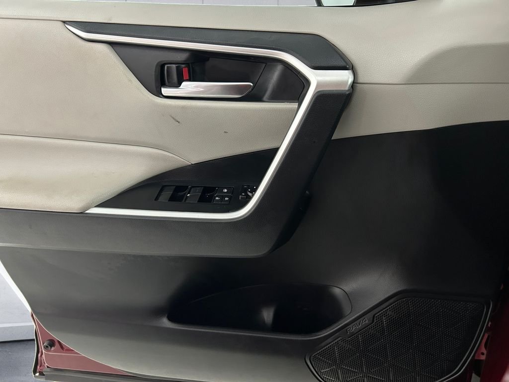 Used 2021 Red Toyota XLE image 12