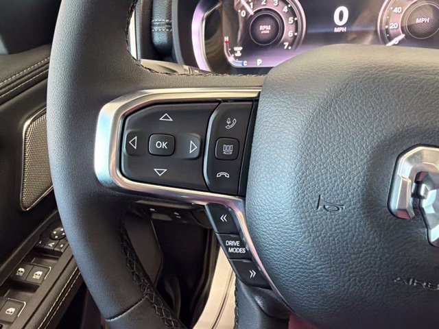 New 2027 Diamond Black Crystal Pearl-Coat Exterior Paint RAM Laramie image 31
