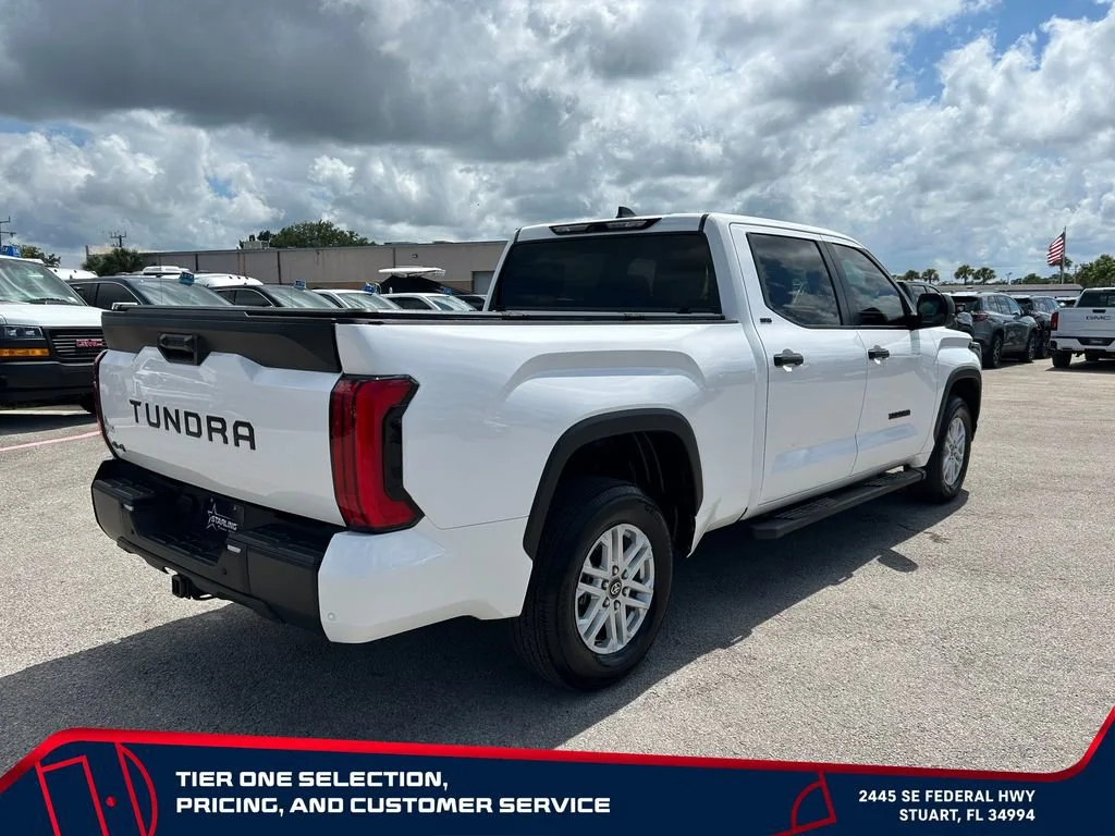 Used 2025 White Toyota SR5 image 7