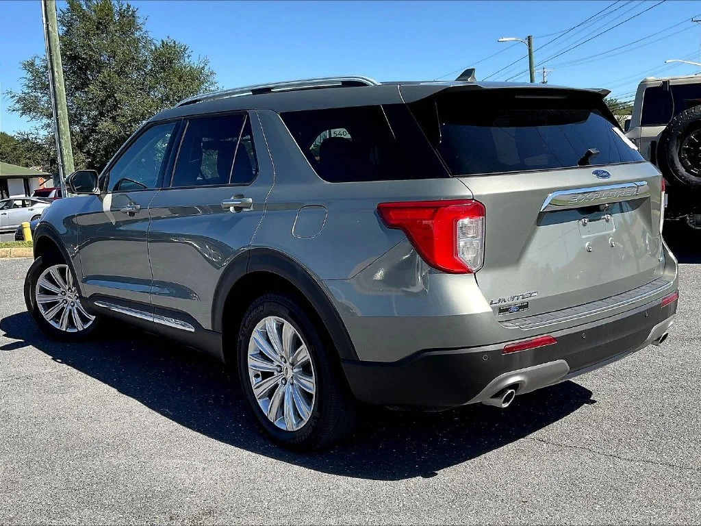 Certified Used 2020 Silver Spruce Metallic Ford Limited image 3