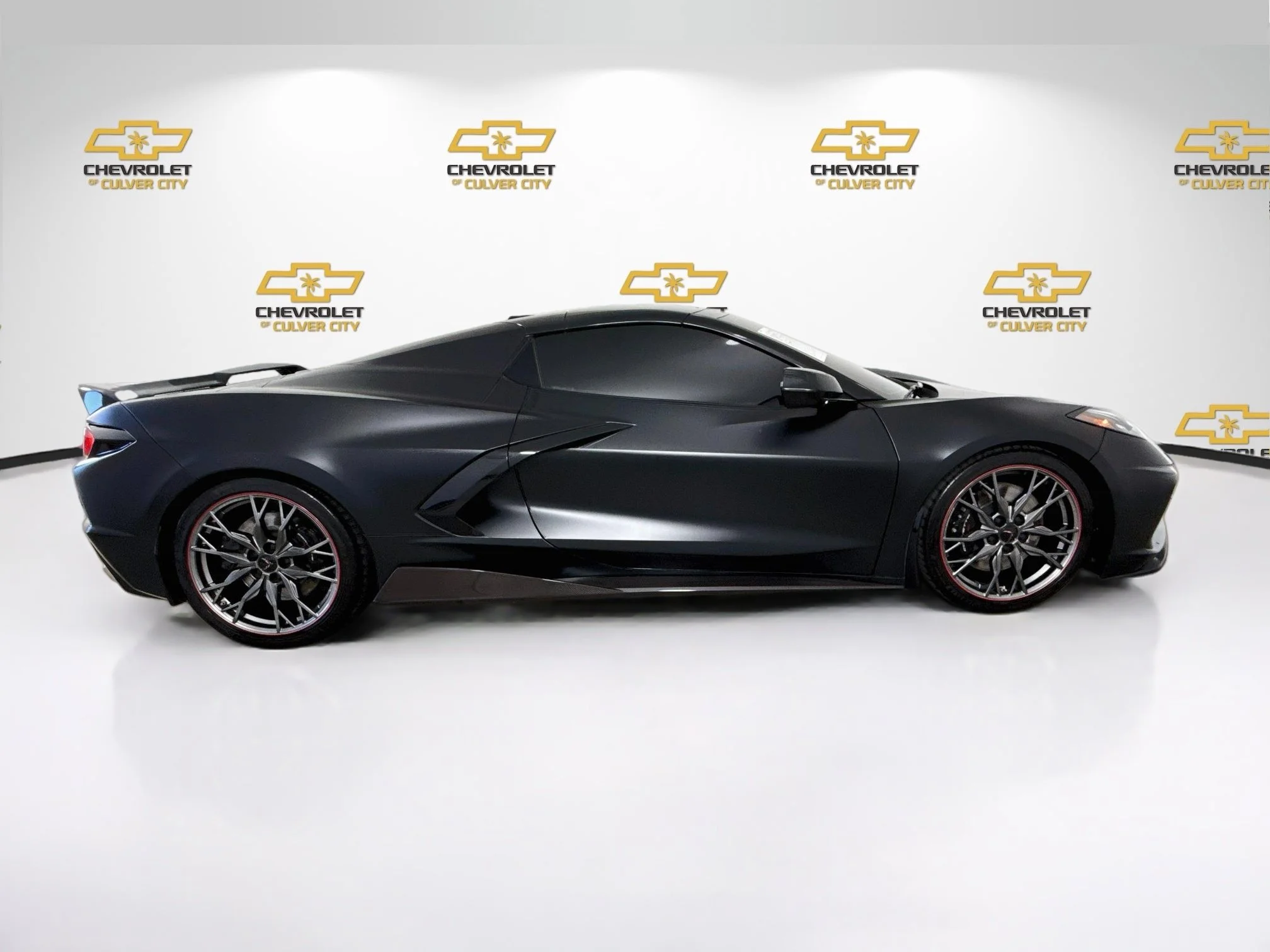 Used 2023 HYPERSONIC GRAY METALLIC Chevrolet 2LT image 9