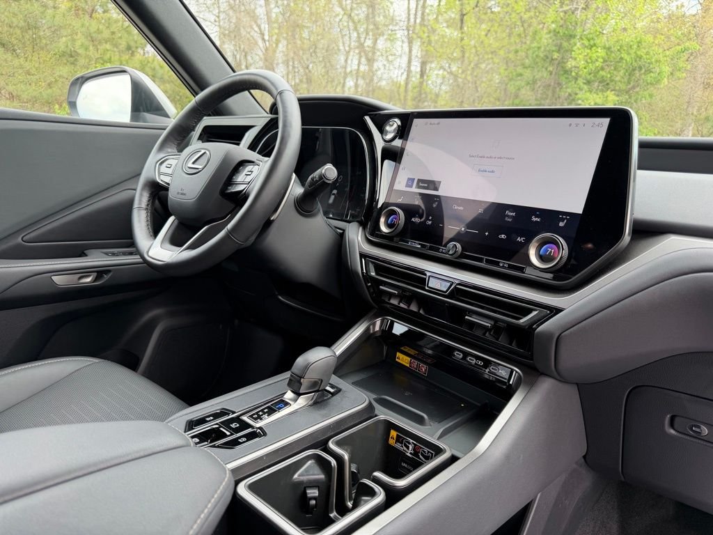 2025 Lexus TX Base - Photo 20
