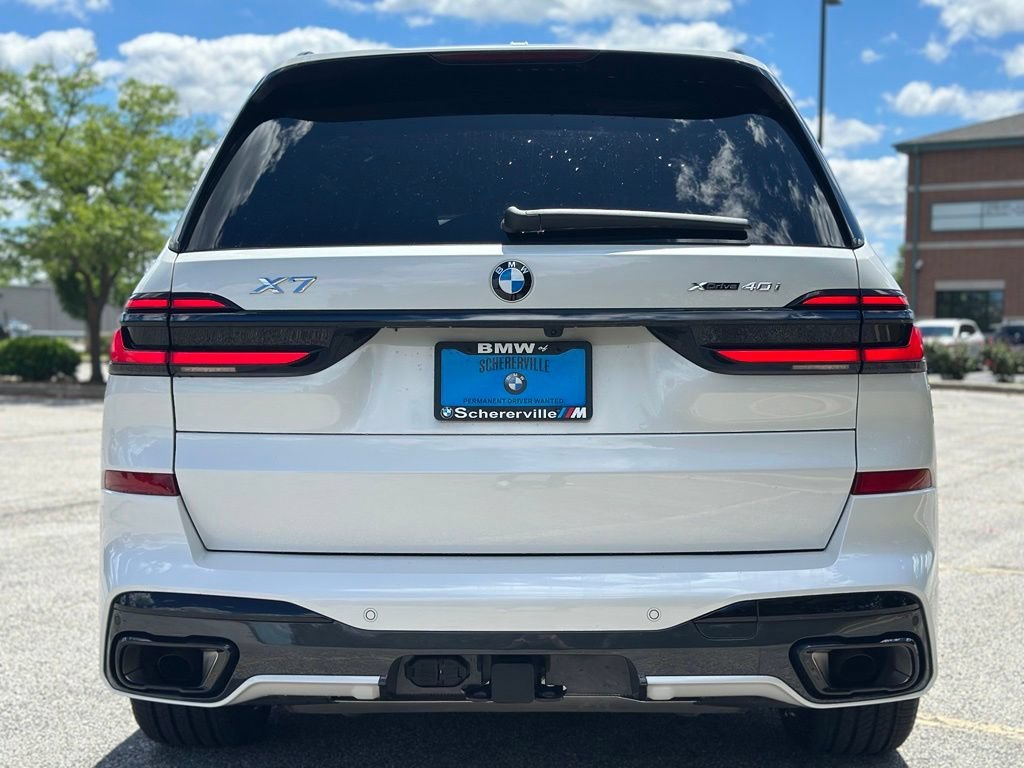 New 2026 Mineral White Metallic BMW xDrive40i image 6