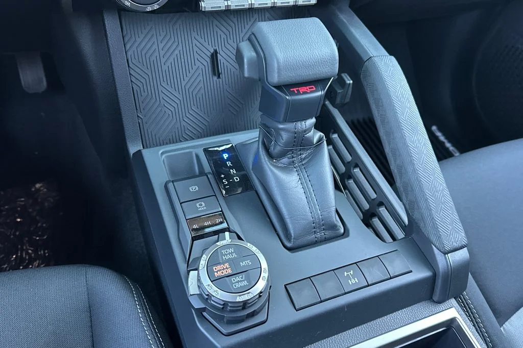 2025 Toyota Tacoma TRD Off Road - Photo 20