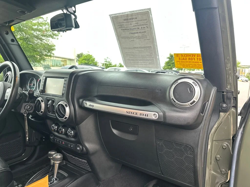 Used 2016 Green Jeep Unlimited Rubicon image 33