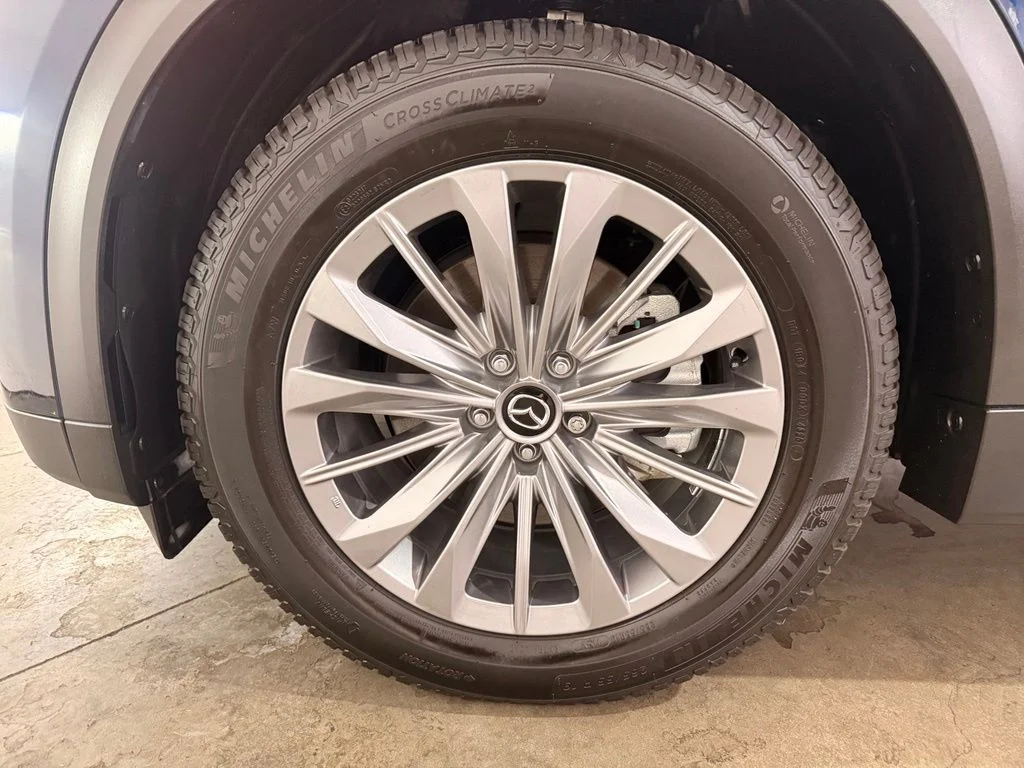 Used 2024 Blue Mazda Preferred image 15
