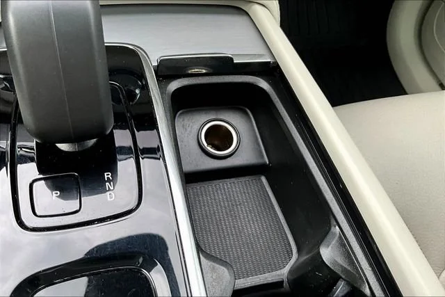 2023 Volvo XC90 Core - Photo 16