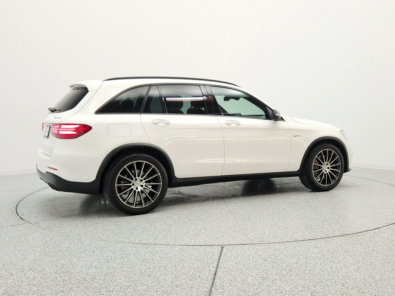 Used 2018 Polar White Mercedes-Benz AMG® GLC 43 4MATIC SUV image 5