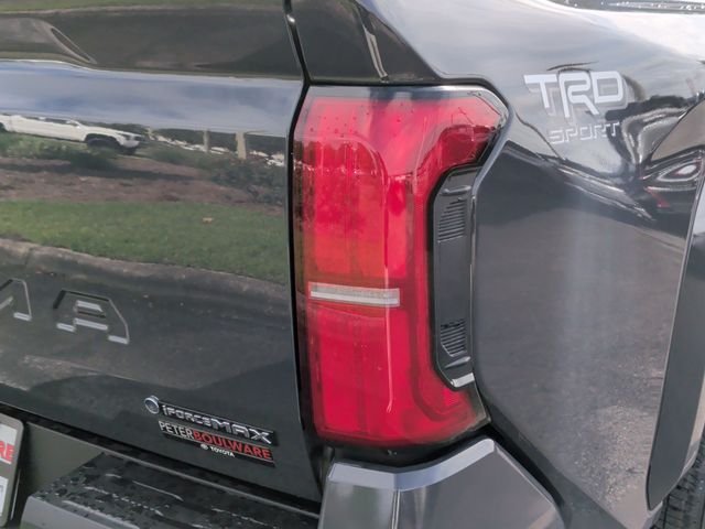 2026 Toyota Tacoma TRD Sport - Photo 12